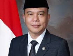 Wakil Ketua DPR Sufmi Dasco Hadir di Pengukuhan Guru Besar Unissula