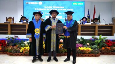 Yogi Oktopianto Resmi Menyandang Gelar Doktor di Bidang Teknik Unissula