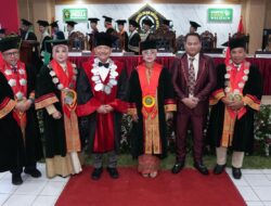 Haru dan Bangga! Perjalanan Nurmalah Jadi Guru Besar Sentuh Hati Otto Hasibuan